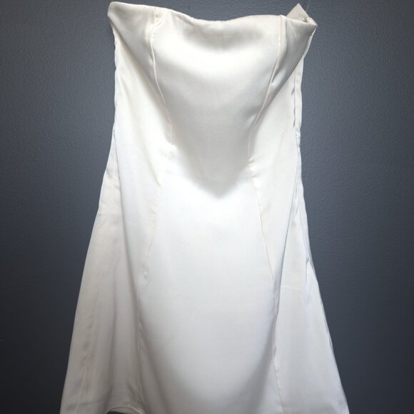 Oh Polly Camilla Strapless Mini with Scarf - Picture 4 of 4